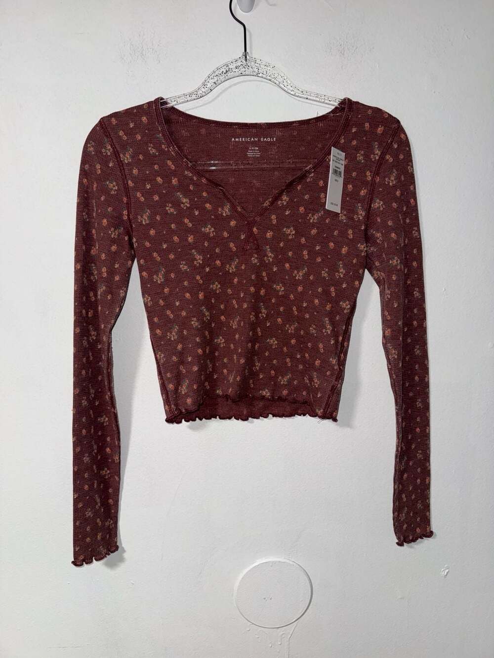 American Eagle Thermal Notch Cropped Long Sleeve Size S Floral